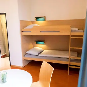 Hostel Horner Rennbahn 