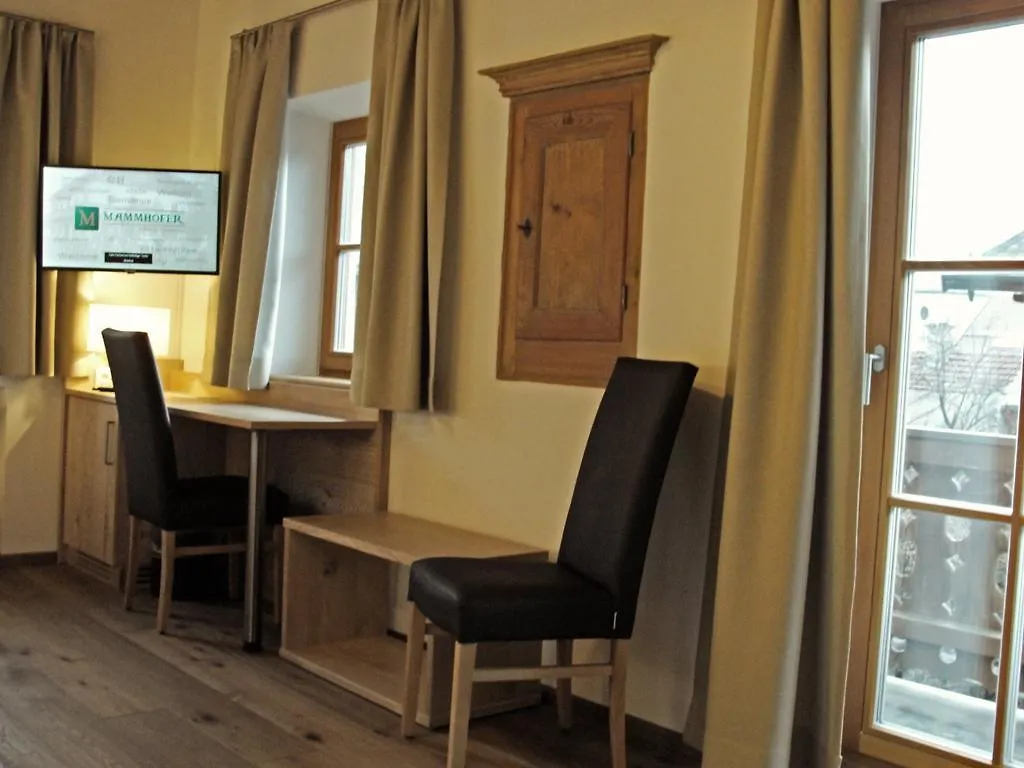 Bed & Breakfast Mammhofer Suite & Breakfast Oberammergau